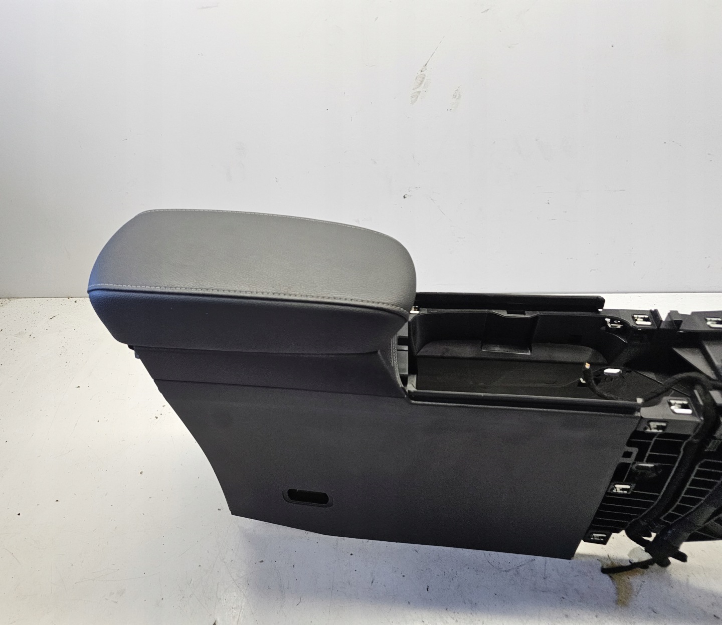 OPEL MOKKA B II armrest TUNEL central EUROPA