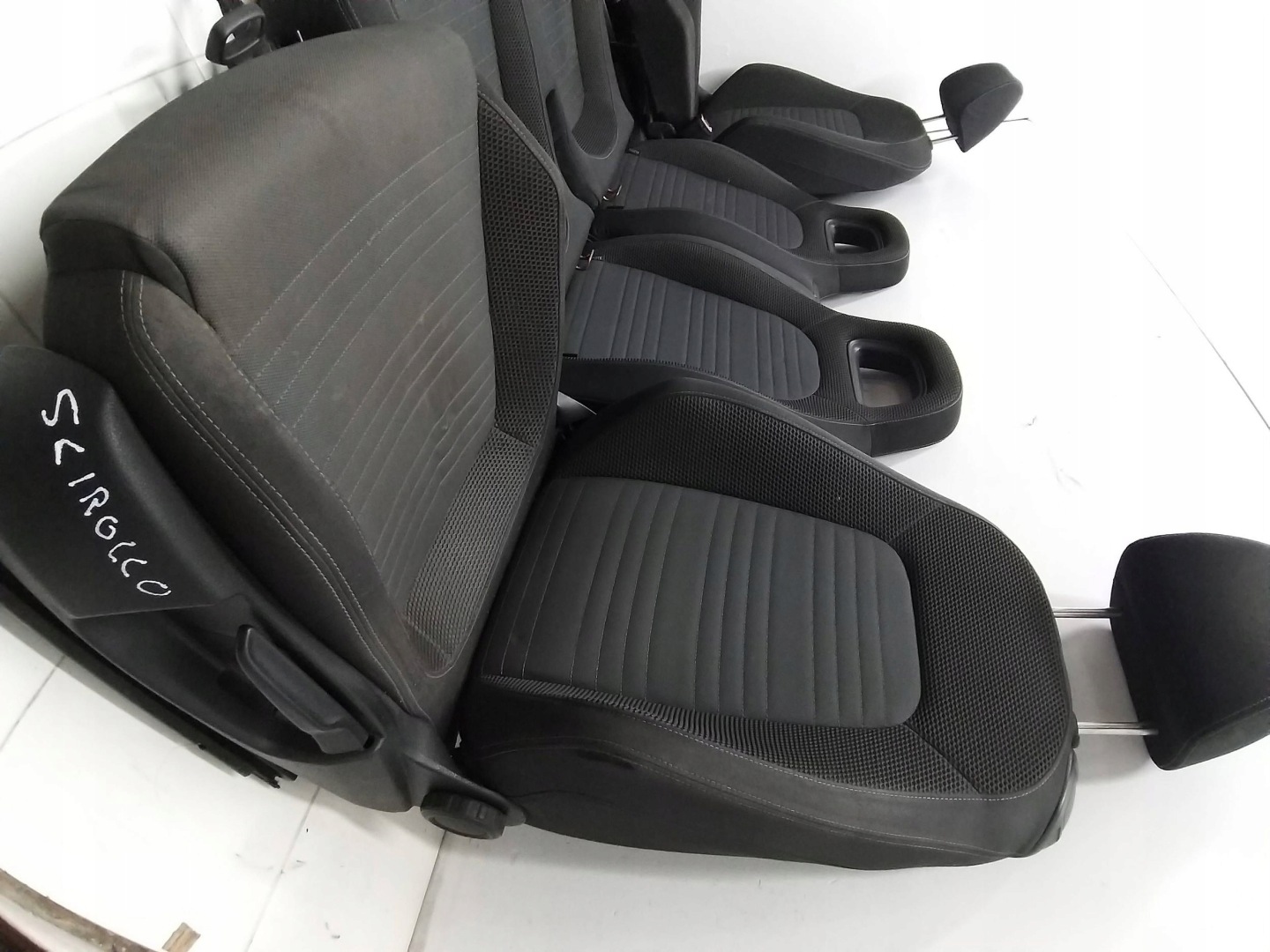 VW SCIROCCO 1K8 Sitz KOMPLET GRZANE 08R
