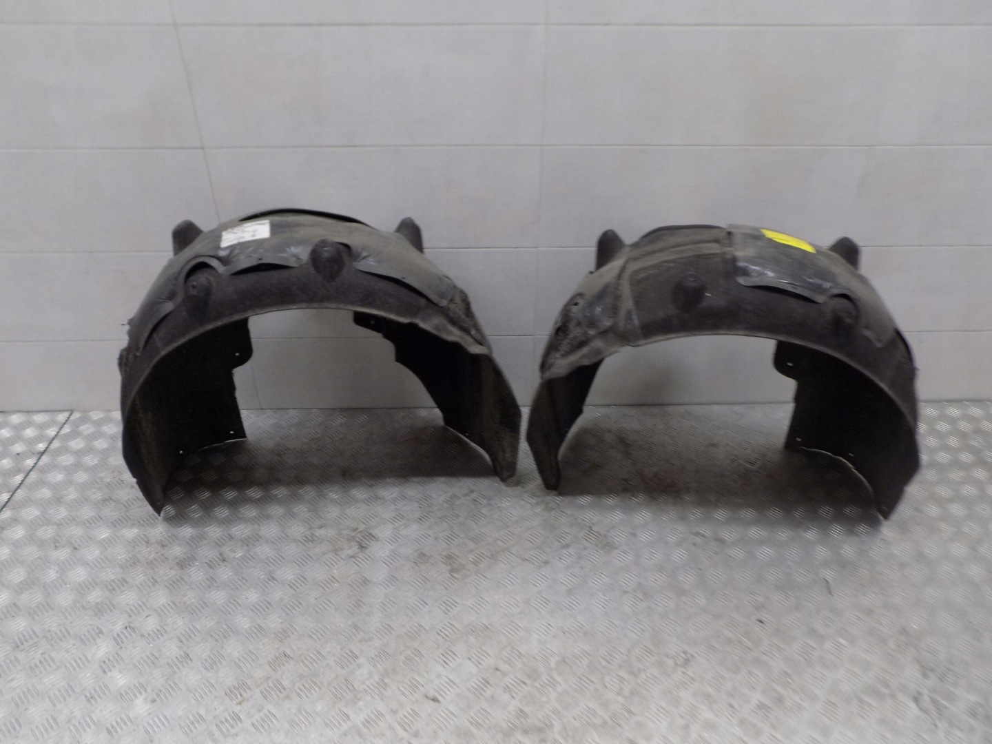 BMW G11 G12 mudguard rear part left 7340203