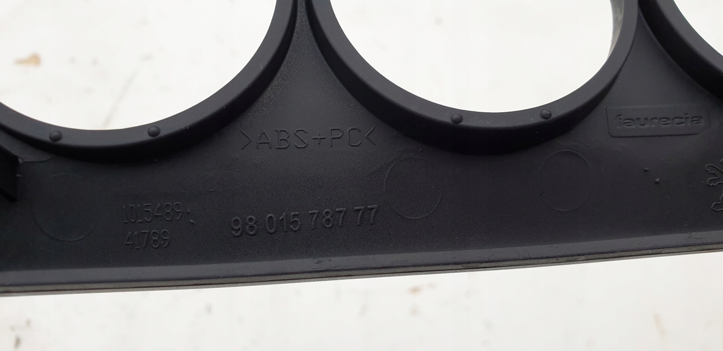PANEL frame console CITROEN C3 II 2013-16 98841606 9801578777