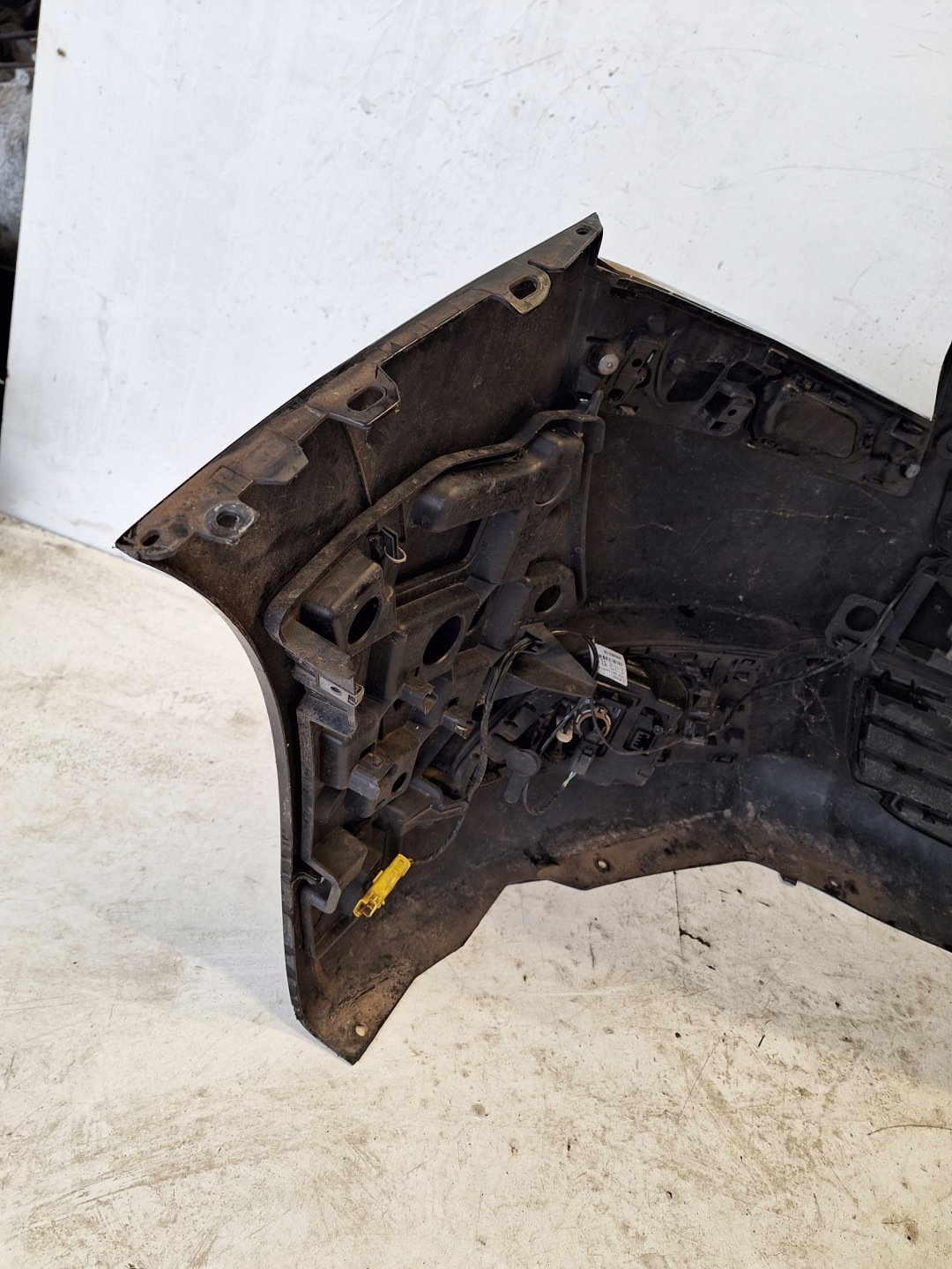 PEUGEOT 5008 T87 98-13 bumper + CHROM