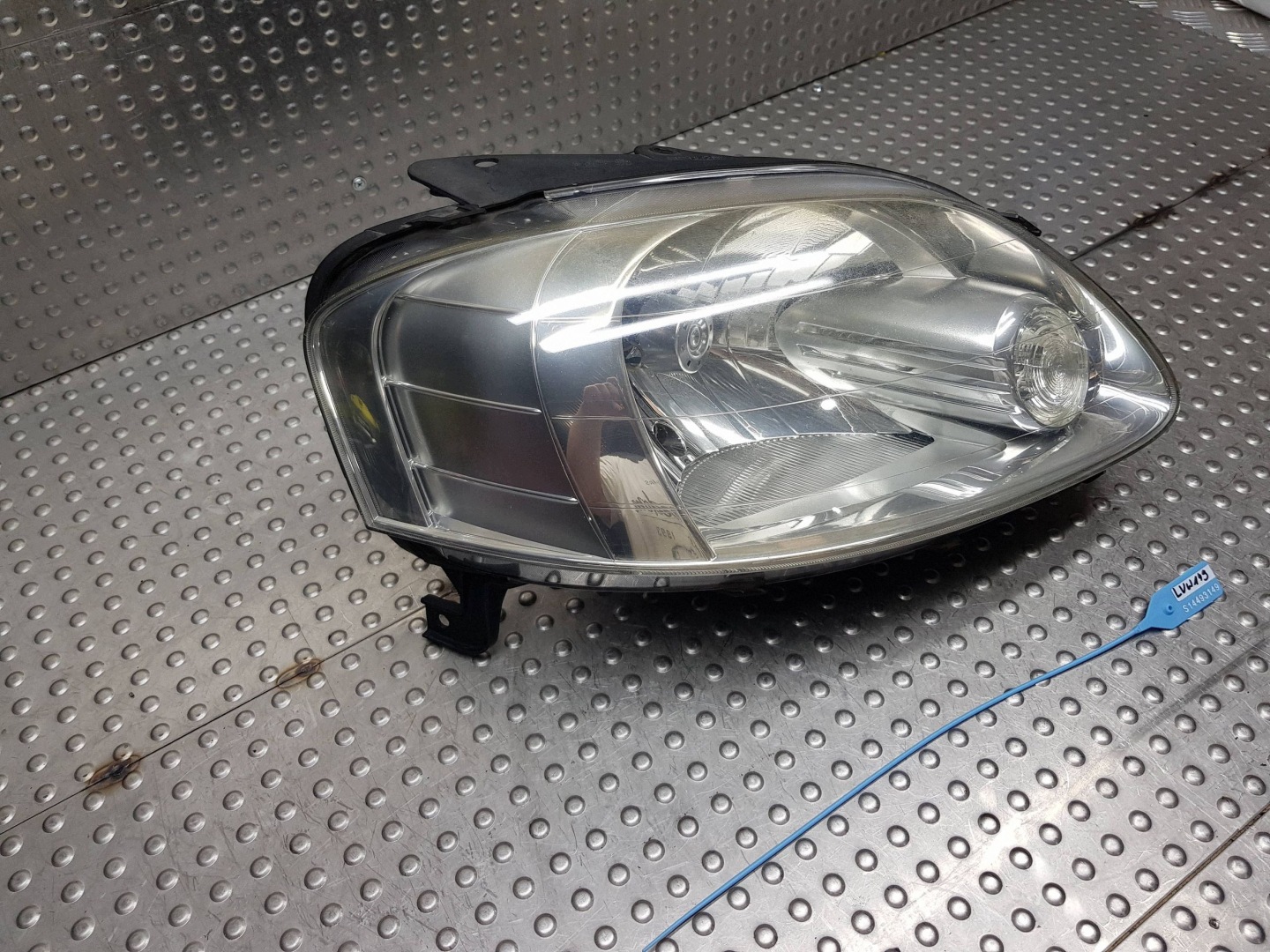 light REFLEKTOR right front ARTEB VW FOX II 5Z1 3D EUROPA