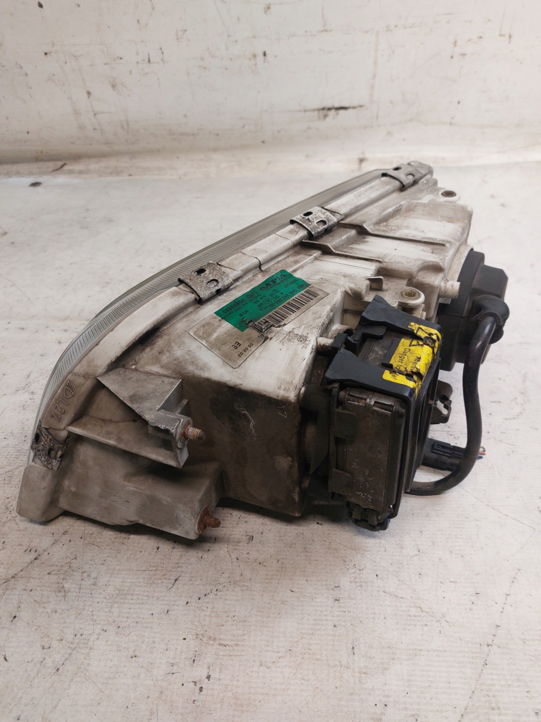 light right front VOLVO V40 FL