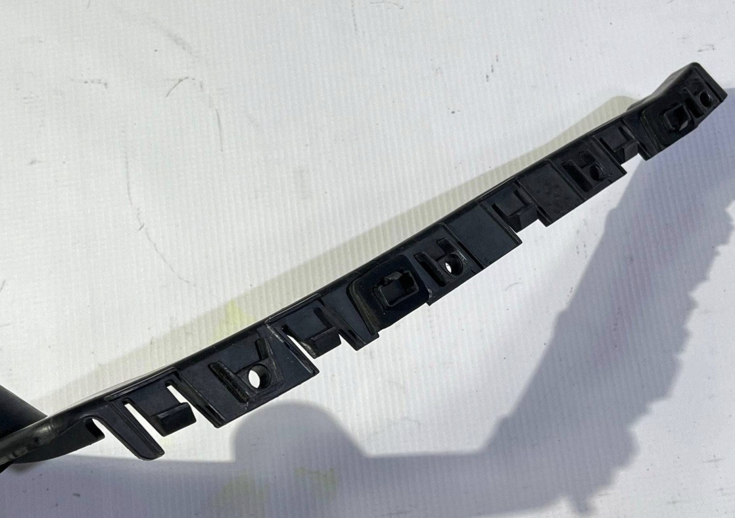 Support Support plaque Console Pare choc Droite Arrière Arrière Maserati Levante