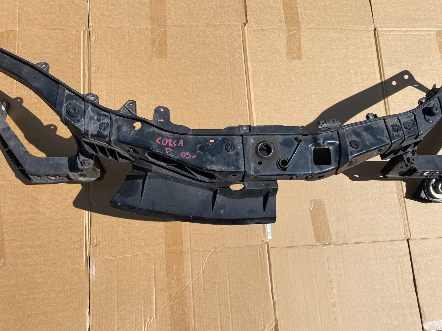 OPEL CORSA D Console Support plaque Armature Avant Armature 13191106