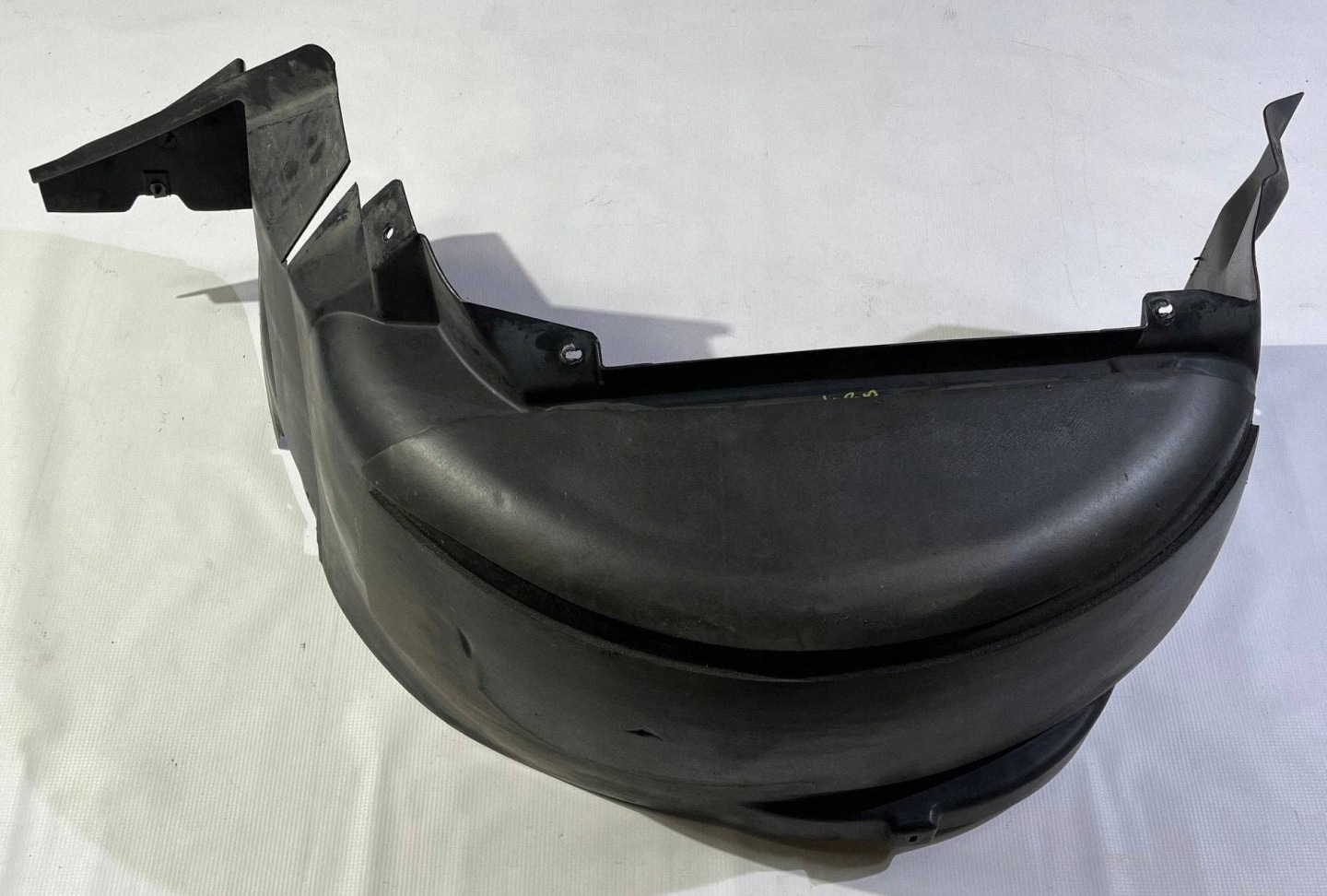mudguard rear. left left rear part Chevrolet Corvette C5 1997