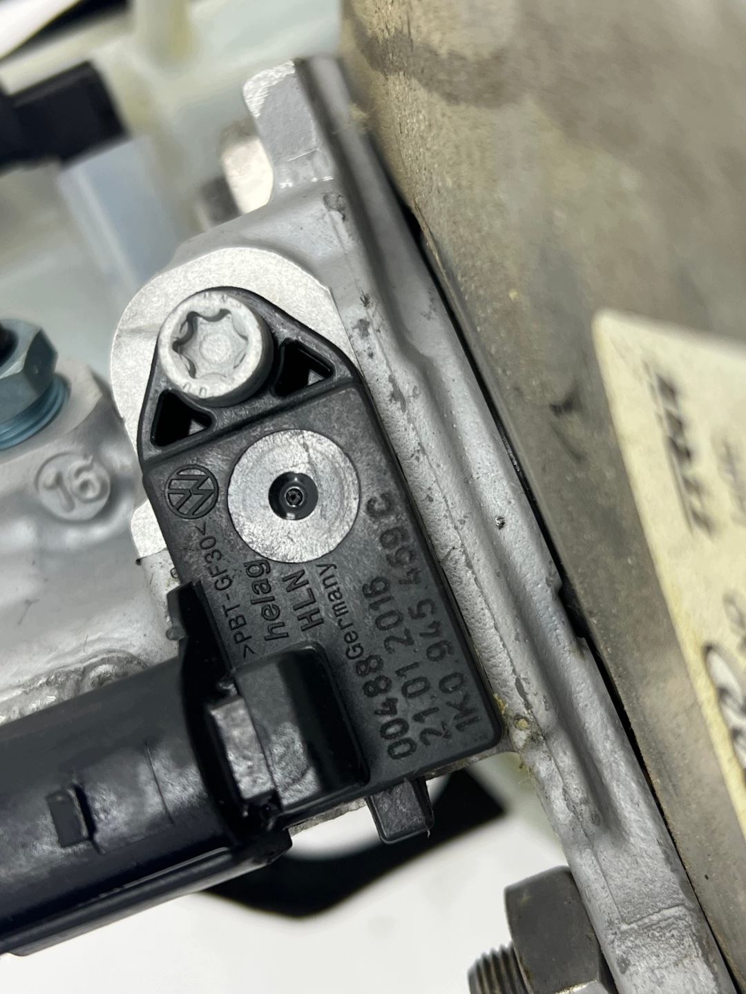 AUDI A4 B9 A5 F5 8W Servo Frein Complets Pompe 8W0612103B