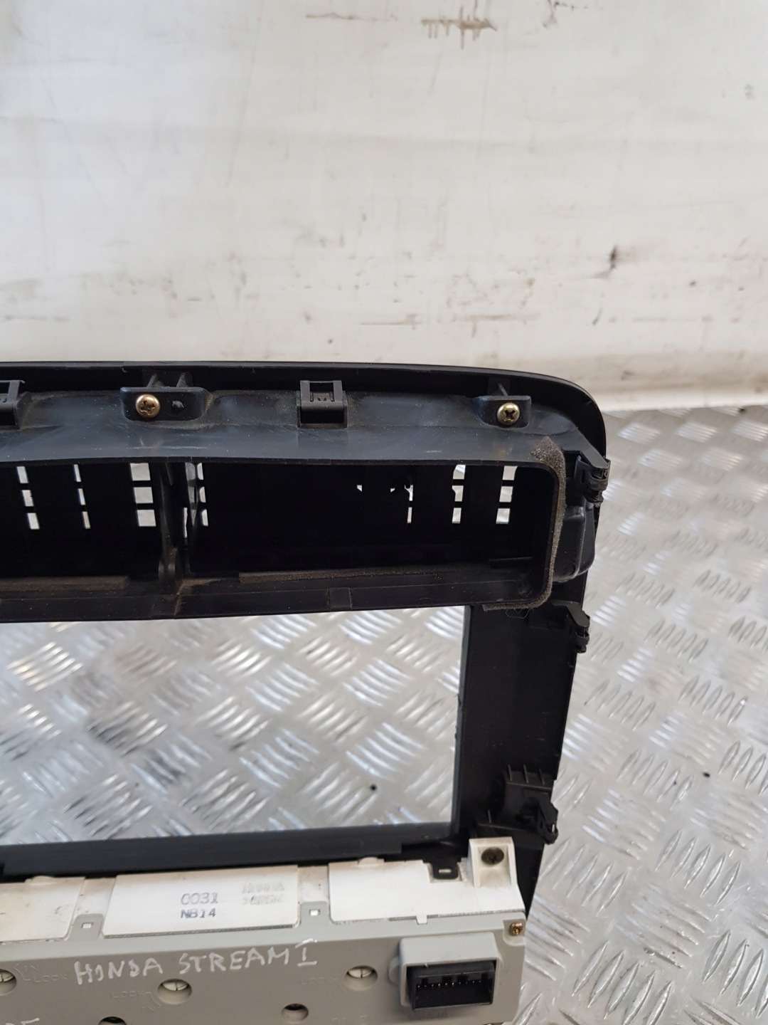 PANEL air conditioning devices frame central KRATKI air conditioning devices HONDA STREAM and