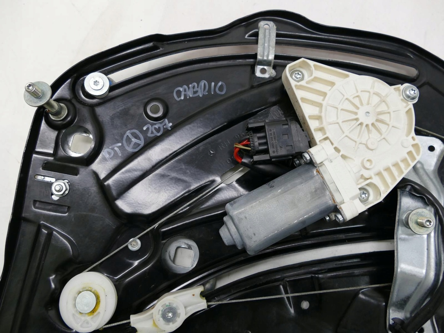 MERCEDES E W207 A207 window regulator right rear part