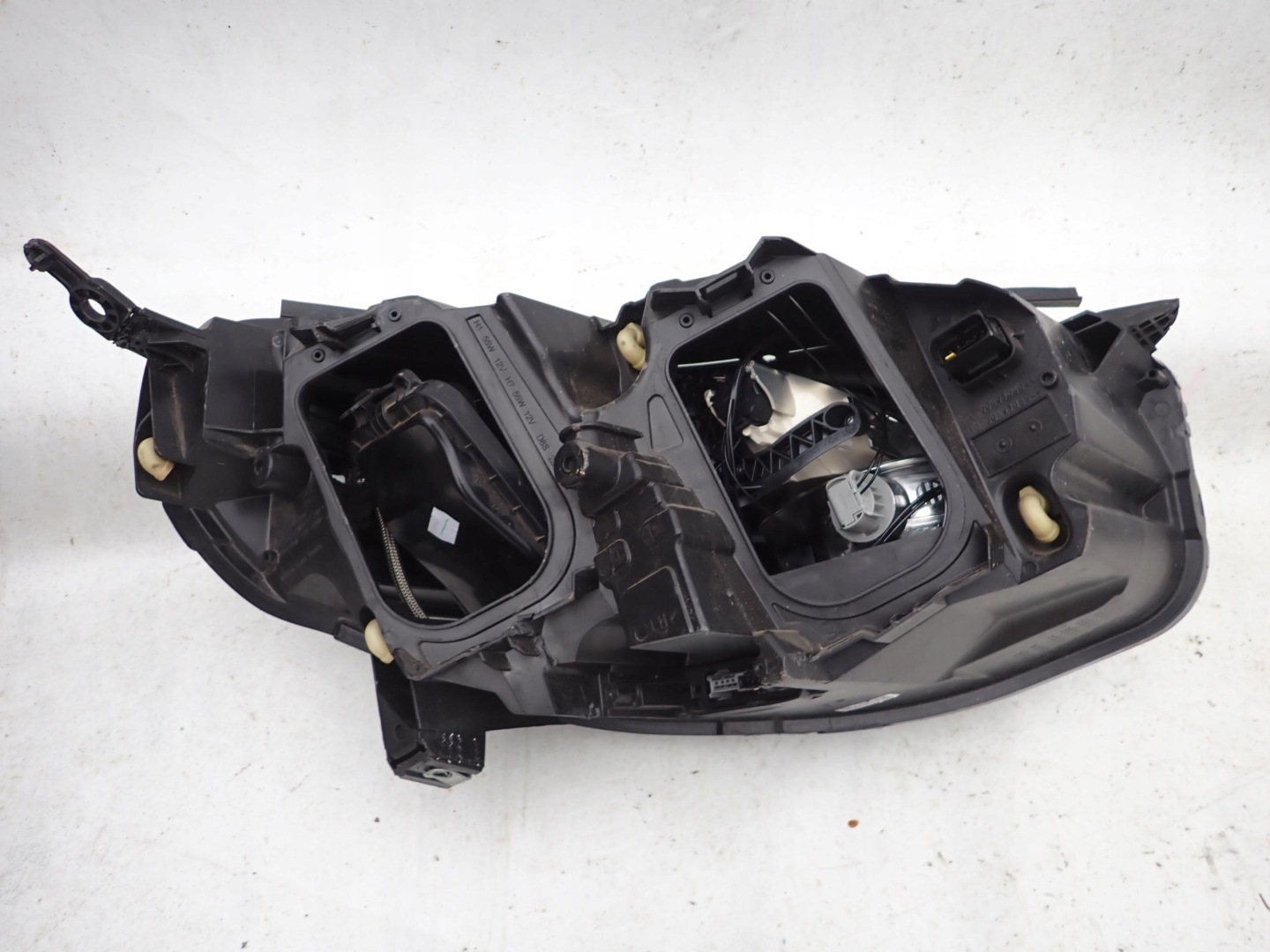 PEUGEOT EXPERT III 16- light left front XENON