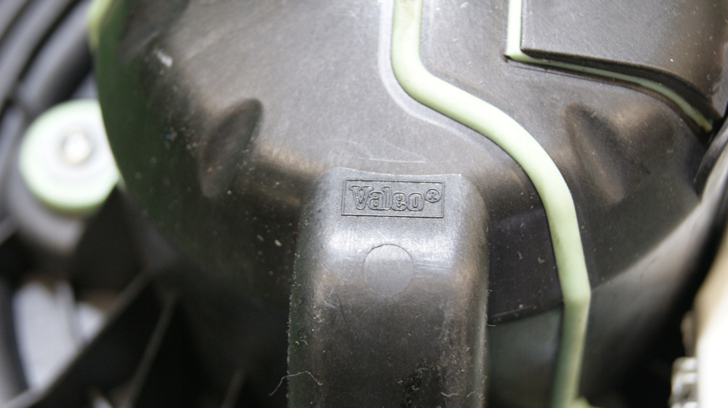 ventilátor klími BMW E88 6411 6933663-11