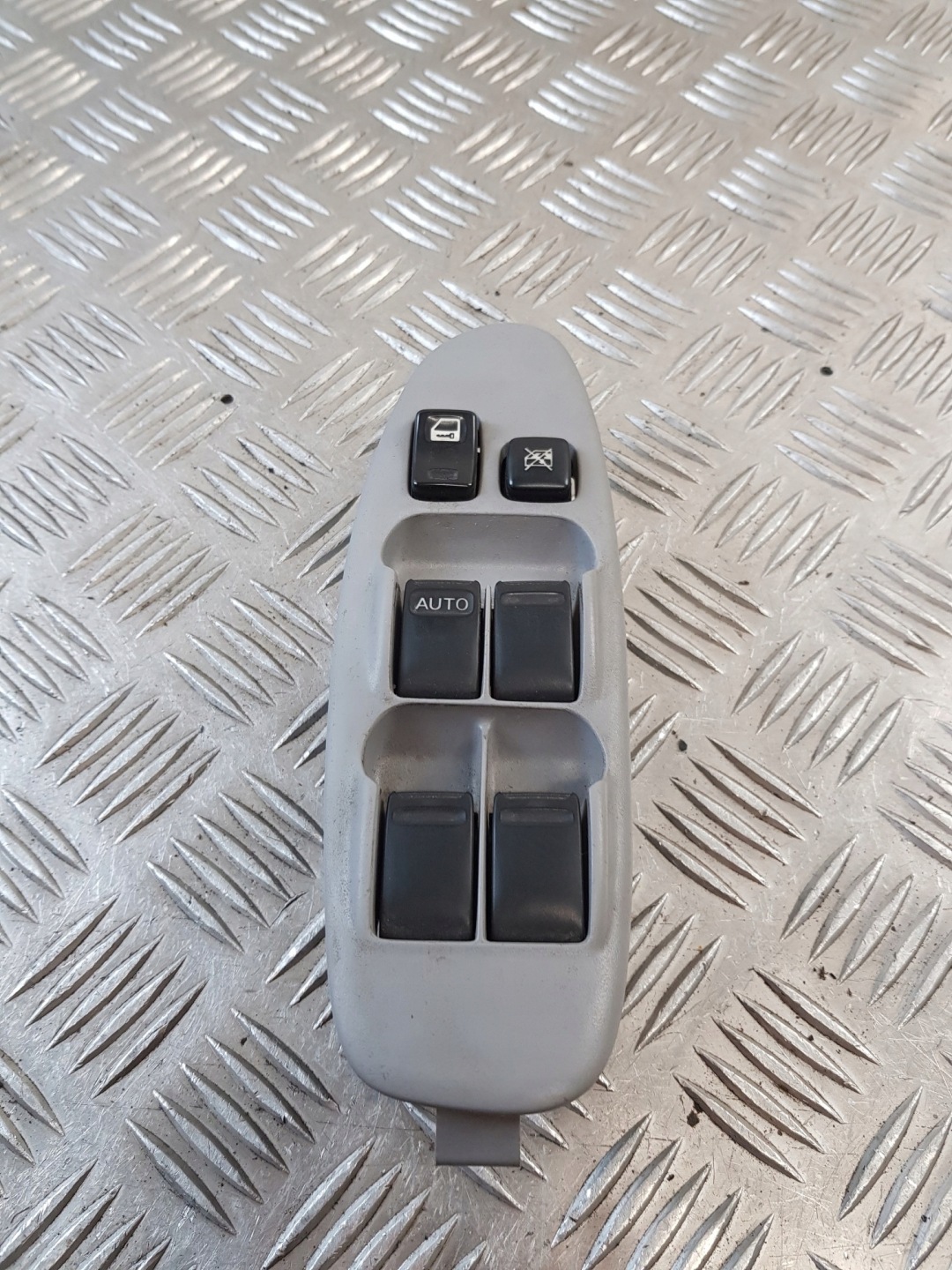 PANEL window control switch 80961BU400 NISSAN ALMERA TINO