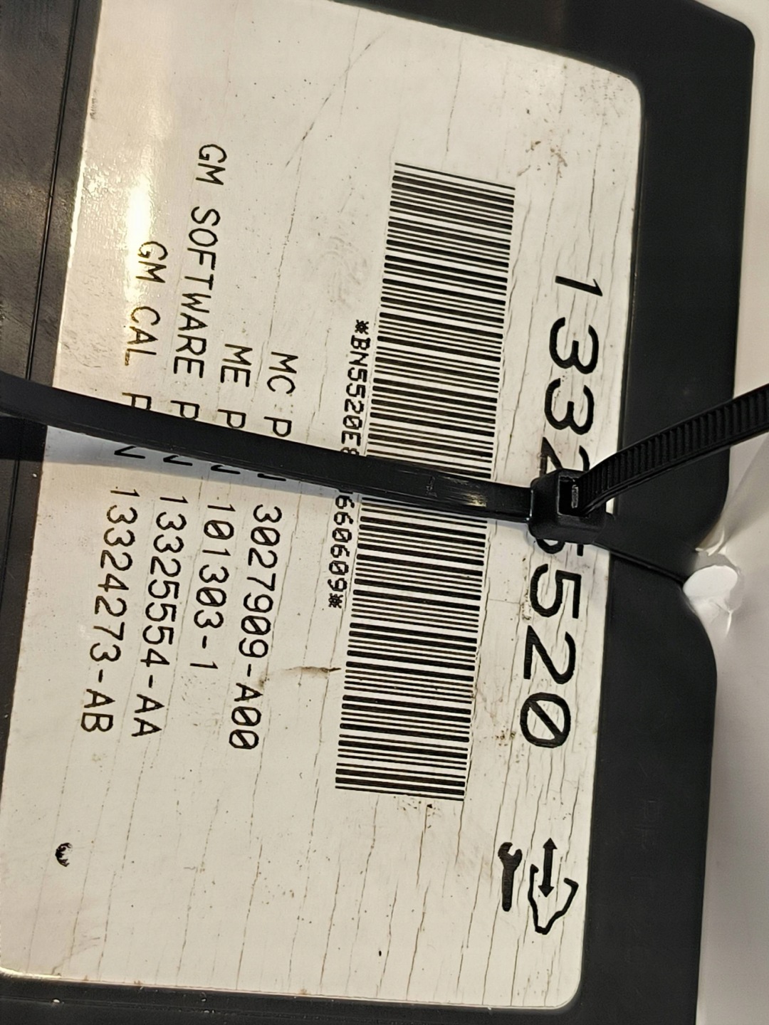 Computer DES MOTORS ECU 9640938180 OPEL INSIGNIA A