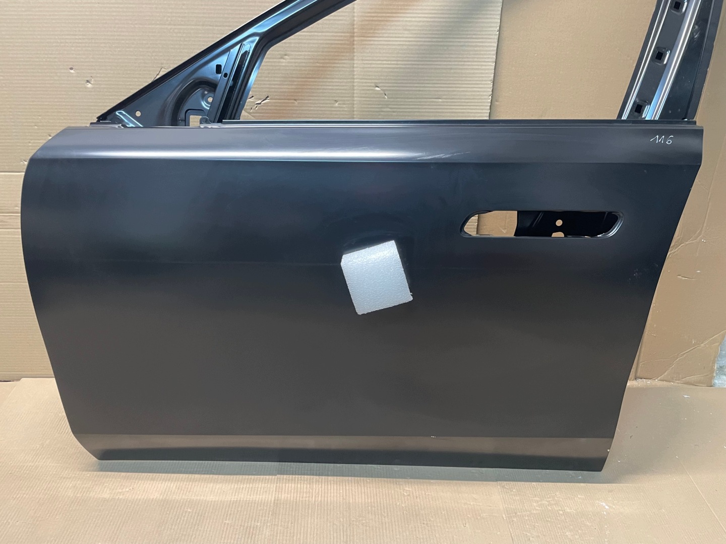 door front left BMW 7 G70 original new