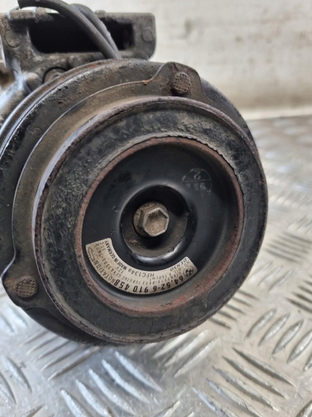 compressore climatizzatore aria condizionata BMW E39 520I