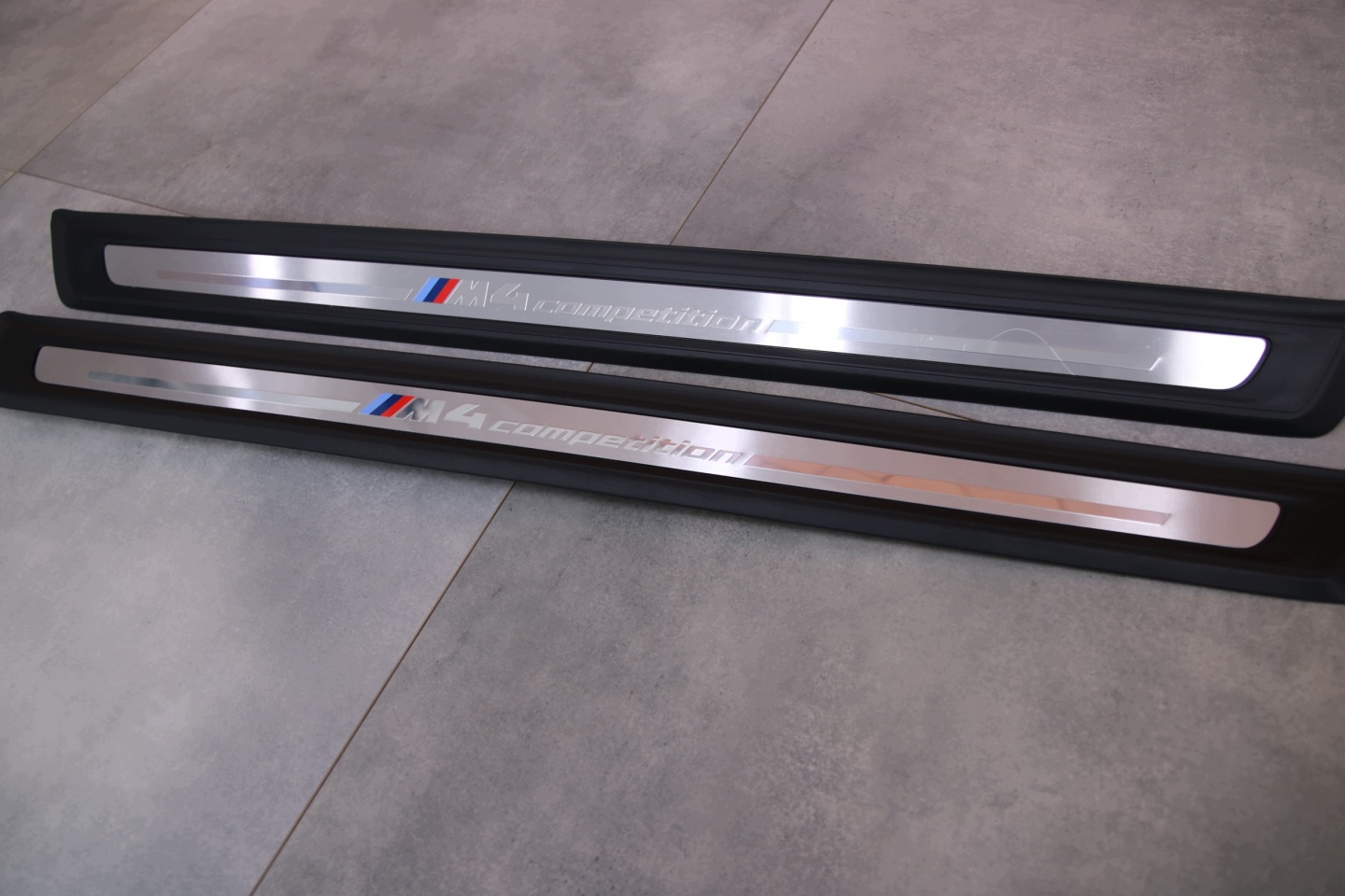 BMW M4 G82 COMPETITION mouldings caps threshold KOMPLET 8085272