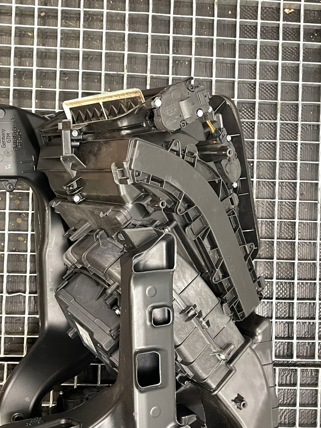 heater complete AUDI A4 B9 8W1816001A EUROPA