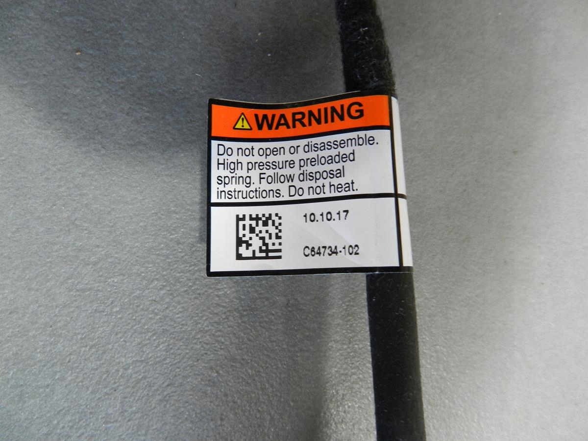 BMW 5 G31 SILOWNIKI bonnet electrical 7390410 KOMPLET