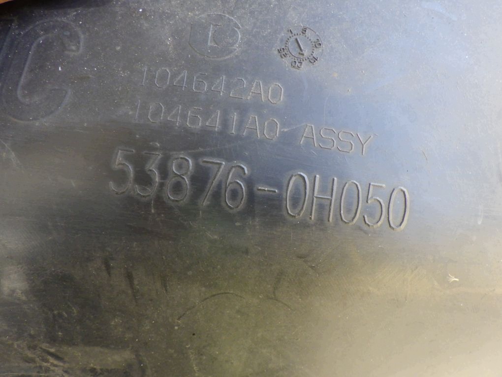 TOYOTA AYGO II 2 14- mudguard left front