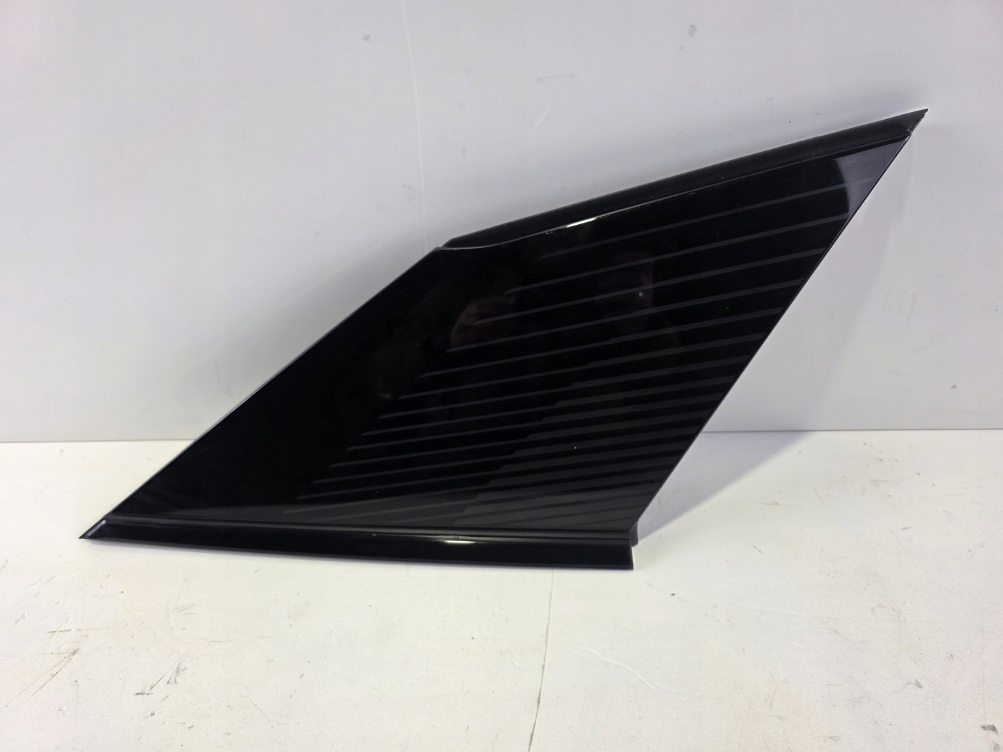 TROJKAT cover windows right rear PEUGEOT 2008 II 9825592480