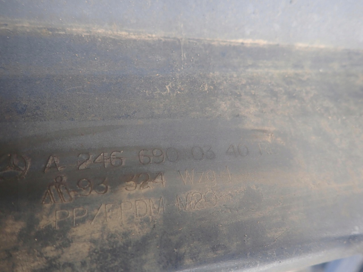 MERCEDES B-KLASA W246 threshold right moulding threshold