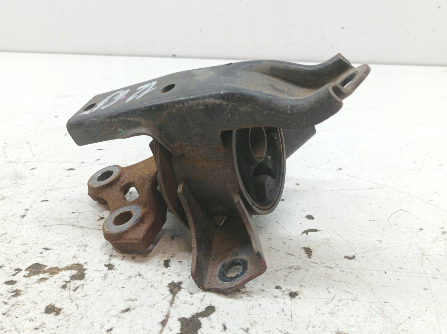 engine mount 1.2 Mitsubishi Space Star II (2014- )