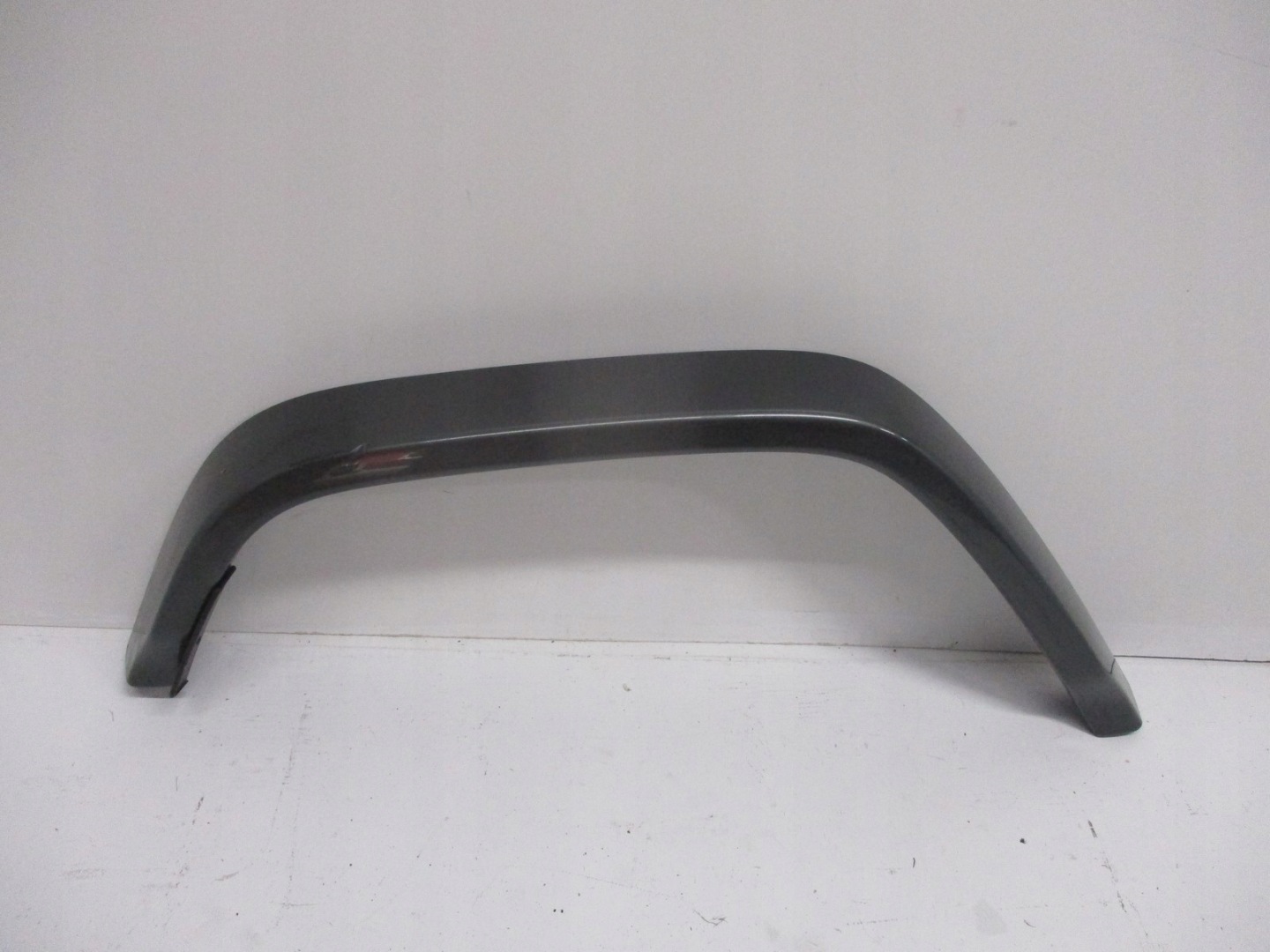 COUVERTURE POUR AILE MERCEDES A463 A4638812800