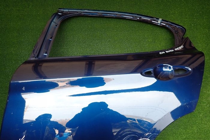 ALFA STELVIO door left rear. rear part