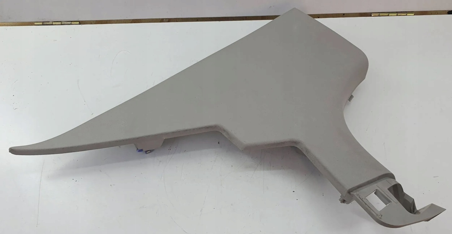 Renault Fluence left side slupka C rear.