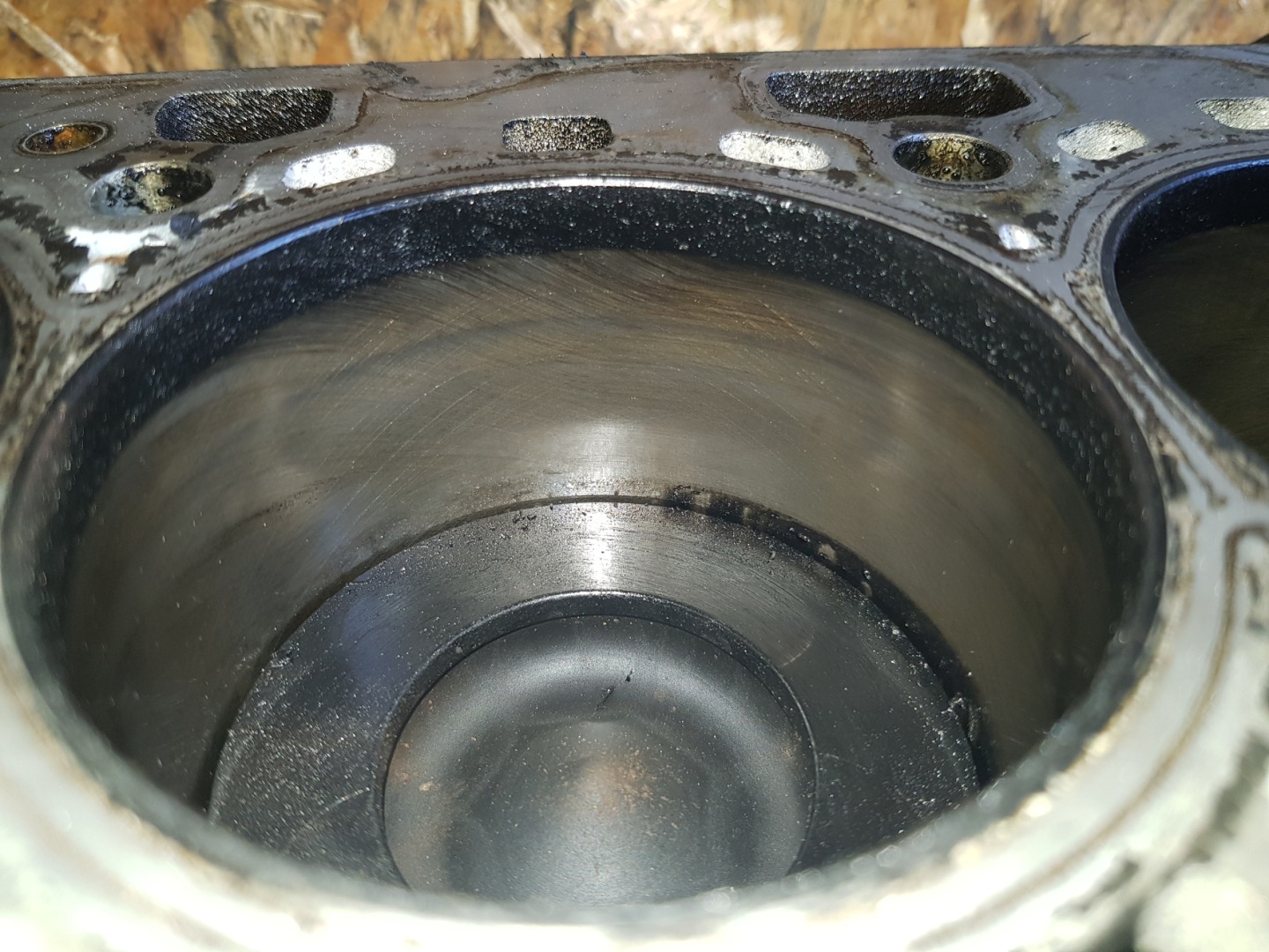 BMW E87 E90 E60 2.0 BITURBO 2.0D 204KM N47D20B BLOK DOL of the engine pistons crank