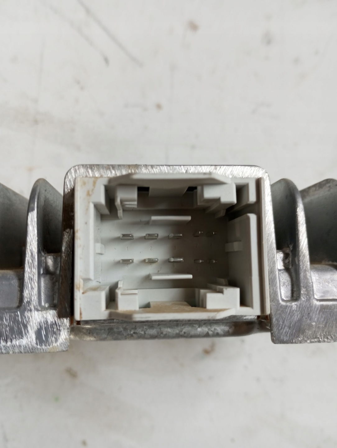 amplifier MERCEDES W247 247 A2439008400