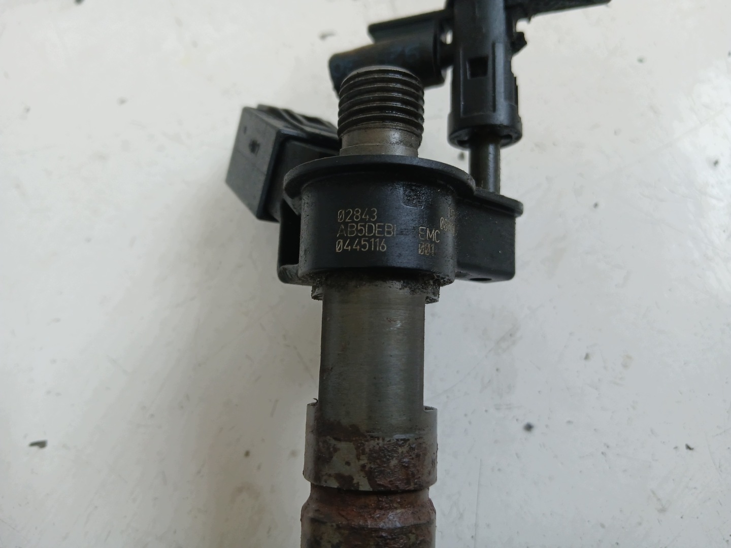 BMW E90 E91 E87 E84 2.0 D Einspritzdüse Pumpe-Düse-Einheit 0445116001