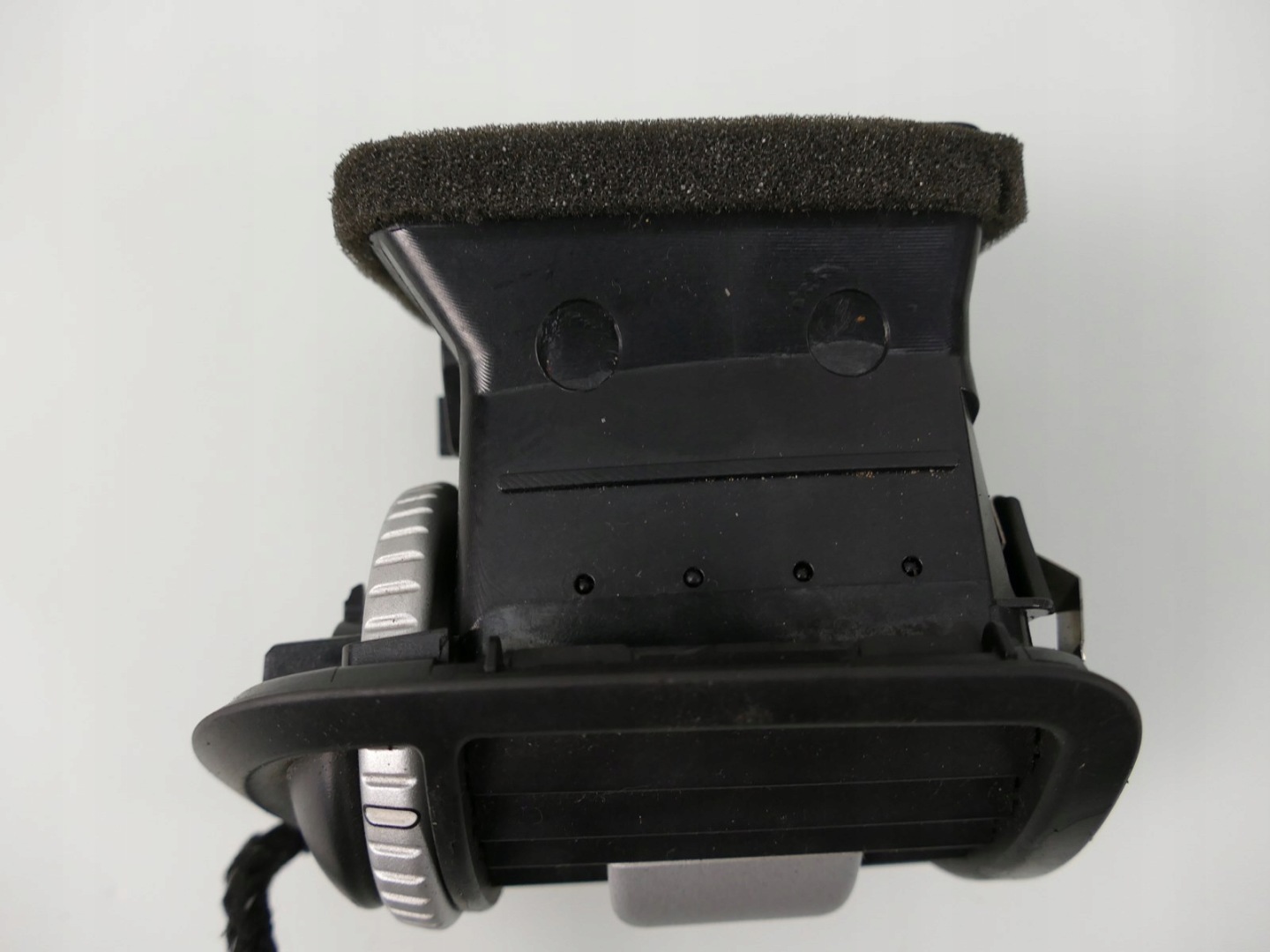 PORSCHE CAYENNE and 9P grid air conditioning devices left