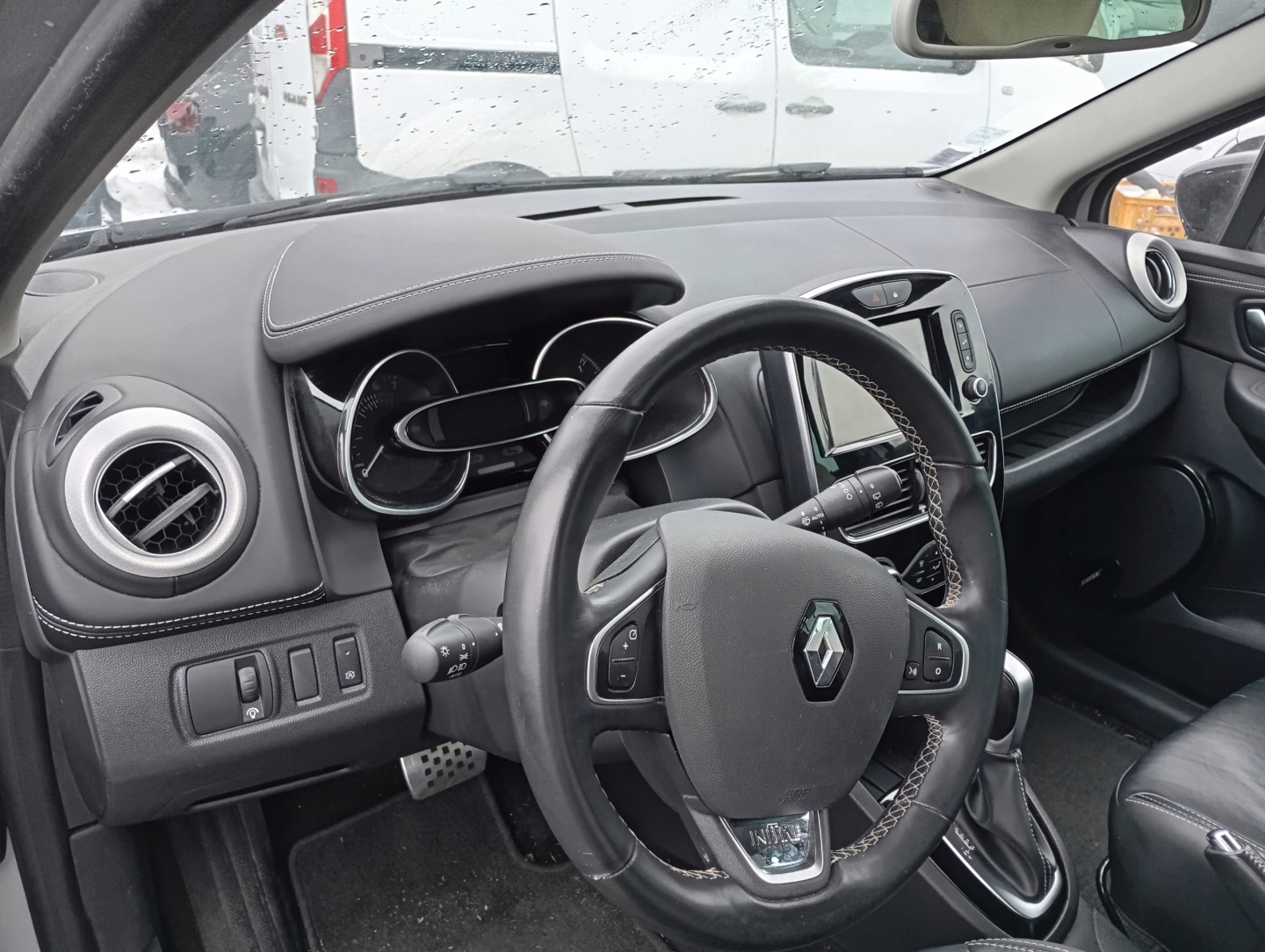 RENAULT CLIO 4 IV BH airbags airbag dashboard console cockpit INITIALE leather EU