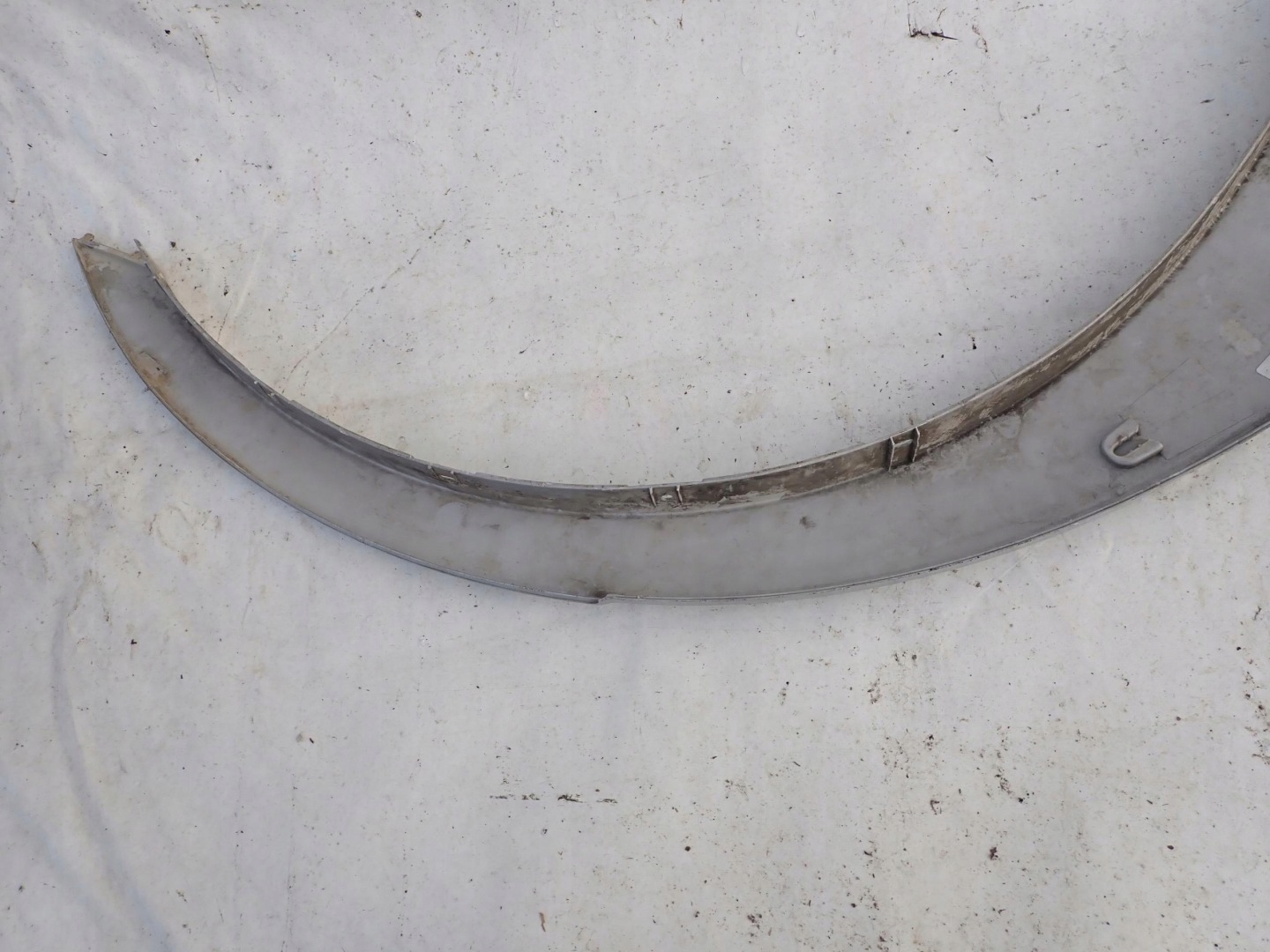 BMW X3 E83 m-packet moulding fender left front