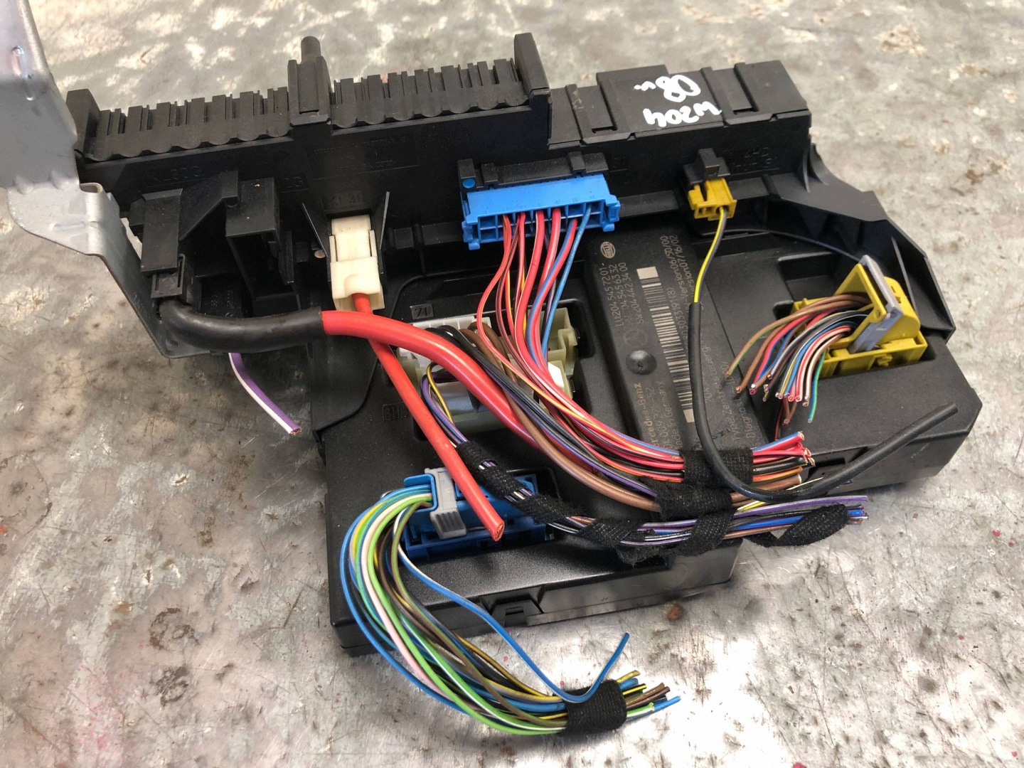 module control unit SAM MERCEDES W204 2045457201
