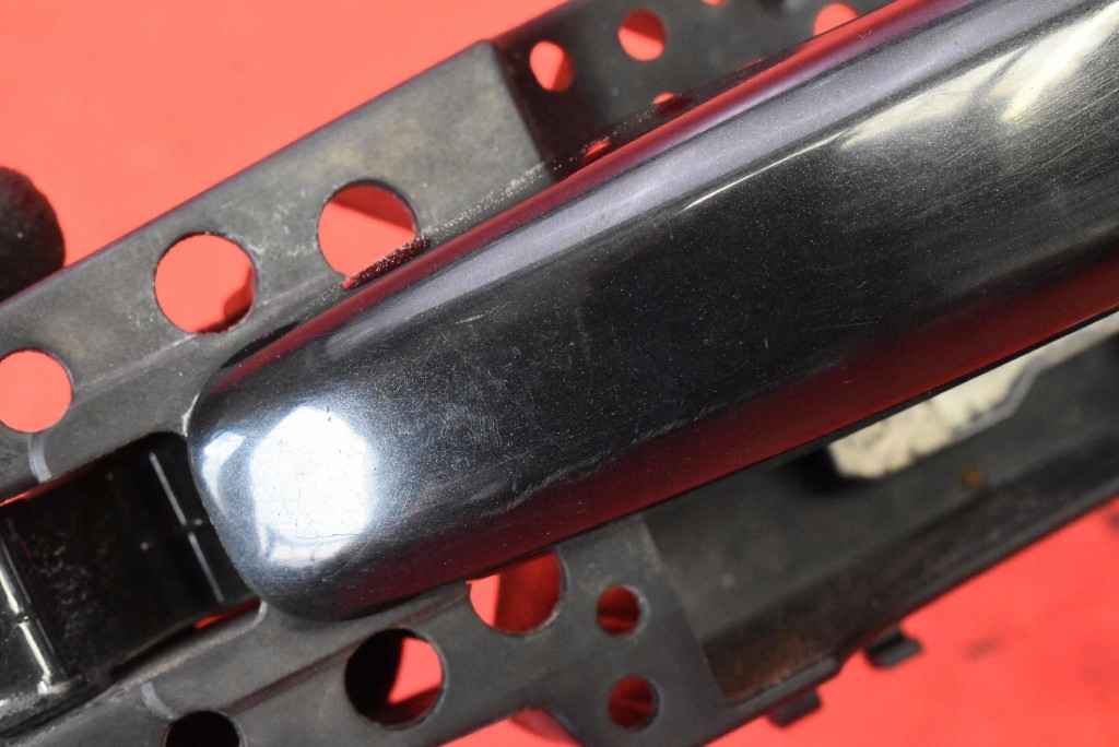 handle left rear part rear LZ9Y 8T0837885 AUDI Q5 8R 08-12