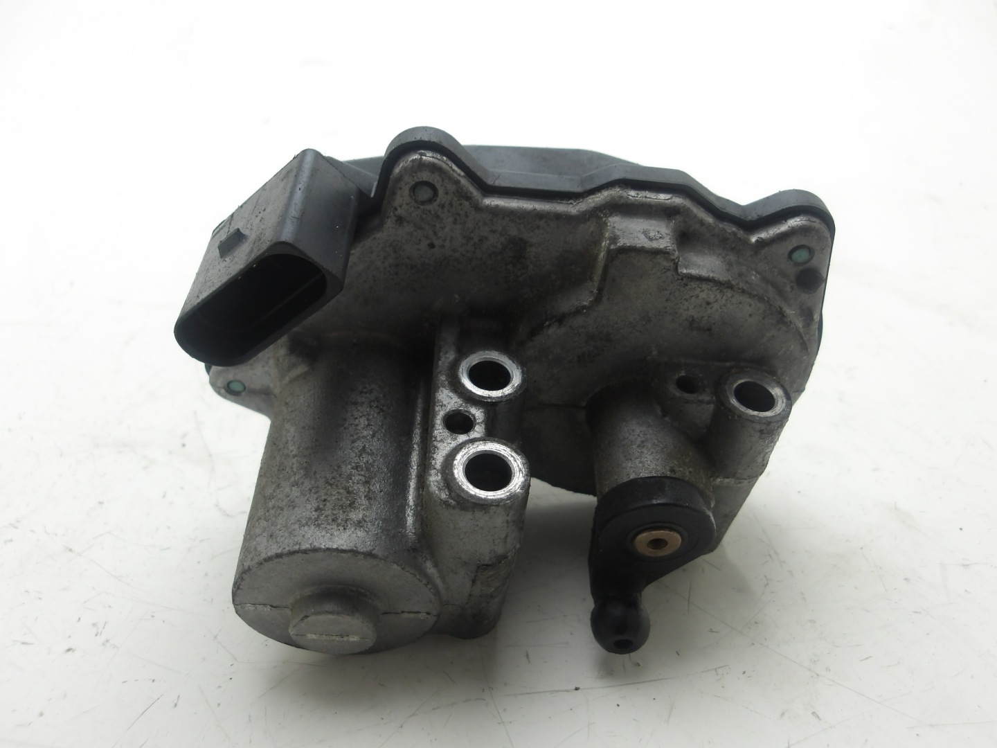 VW PASSAT B6 05-10 2.0 TDI CR regulator KLAP header pipe A2C59506246 OE