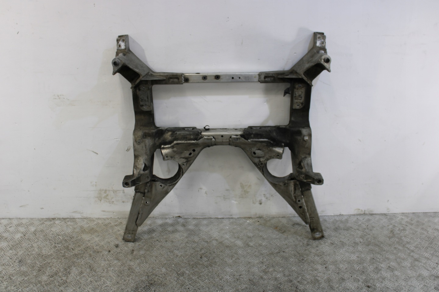 axle beam subframe axle beam front front 505461960 ALFA ROMEO GIULIA