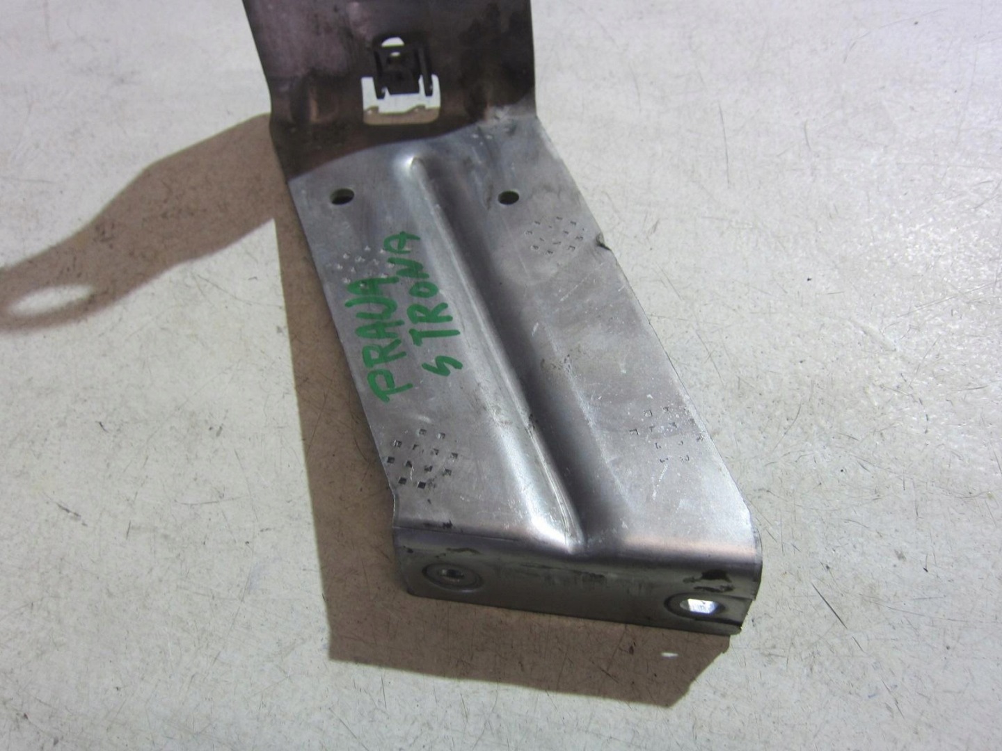 BMW X5 E70 N52 bracket WLOTU air right left