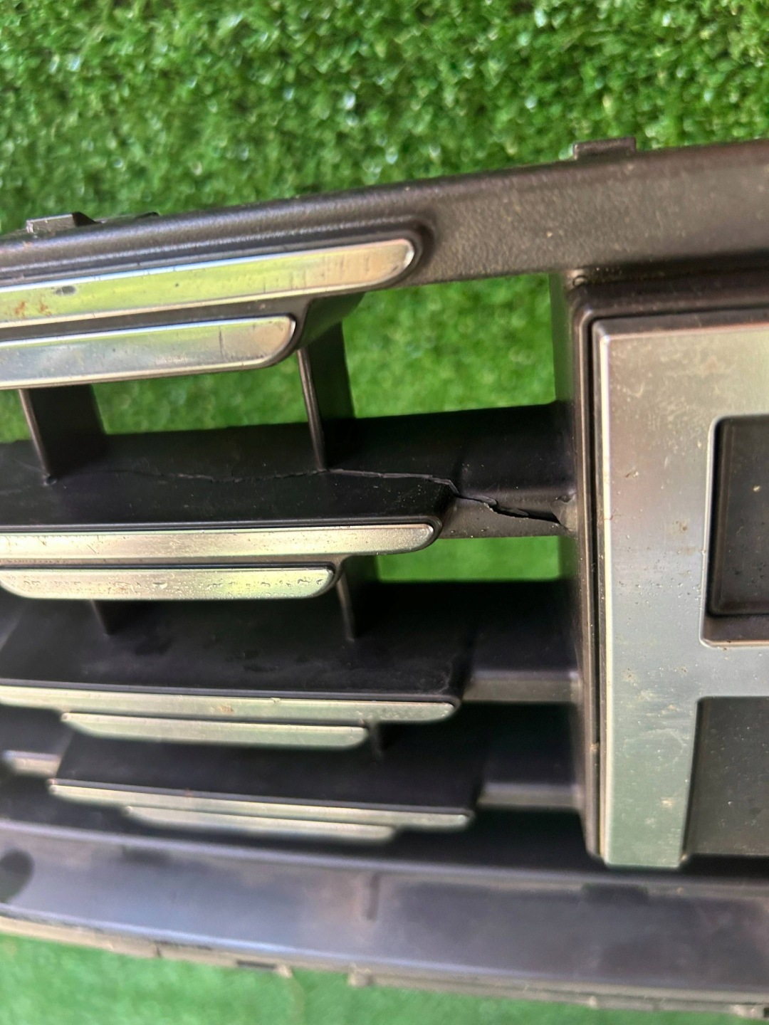 Fiat Tipo 21- Lift grille front front
