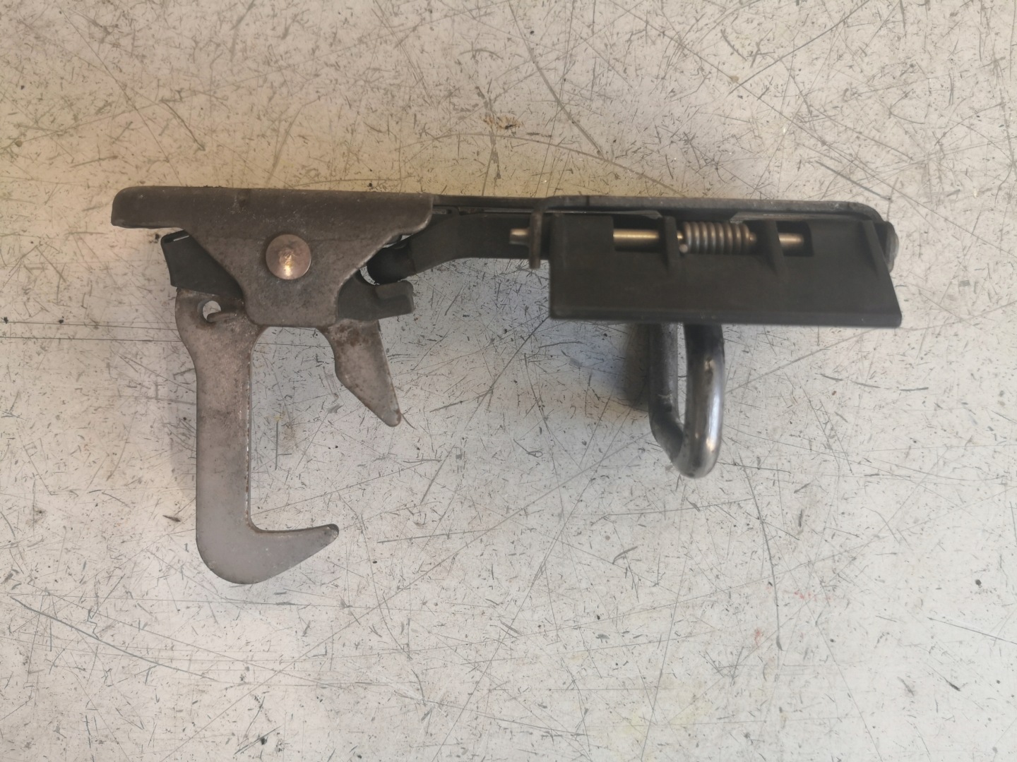 lock RYGIEL bonnets VW TOURAN 1K0823480