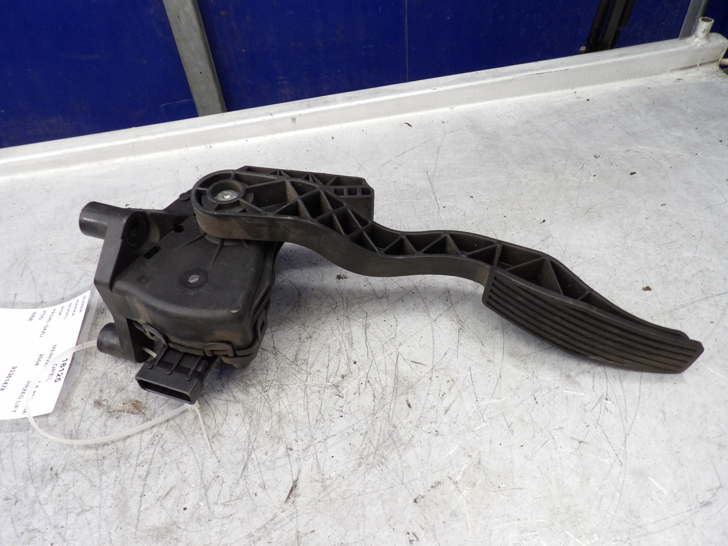 Opel Meriva A accelerator pedal 6PV008110-03, 93361478