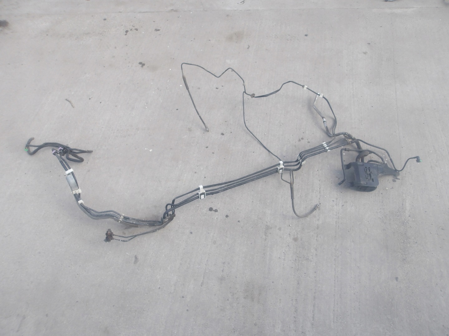 MAZDA CX-5 KD 12-17 2.0 2.5B PE PY fuel hoses carbon filter OE