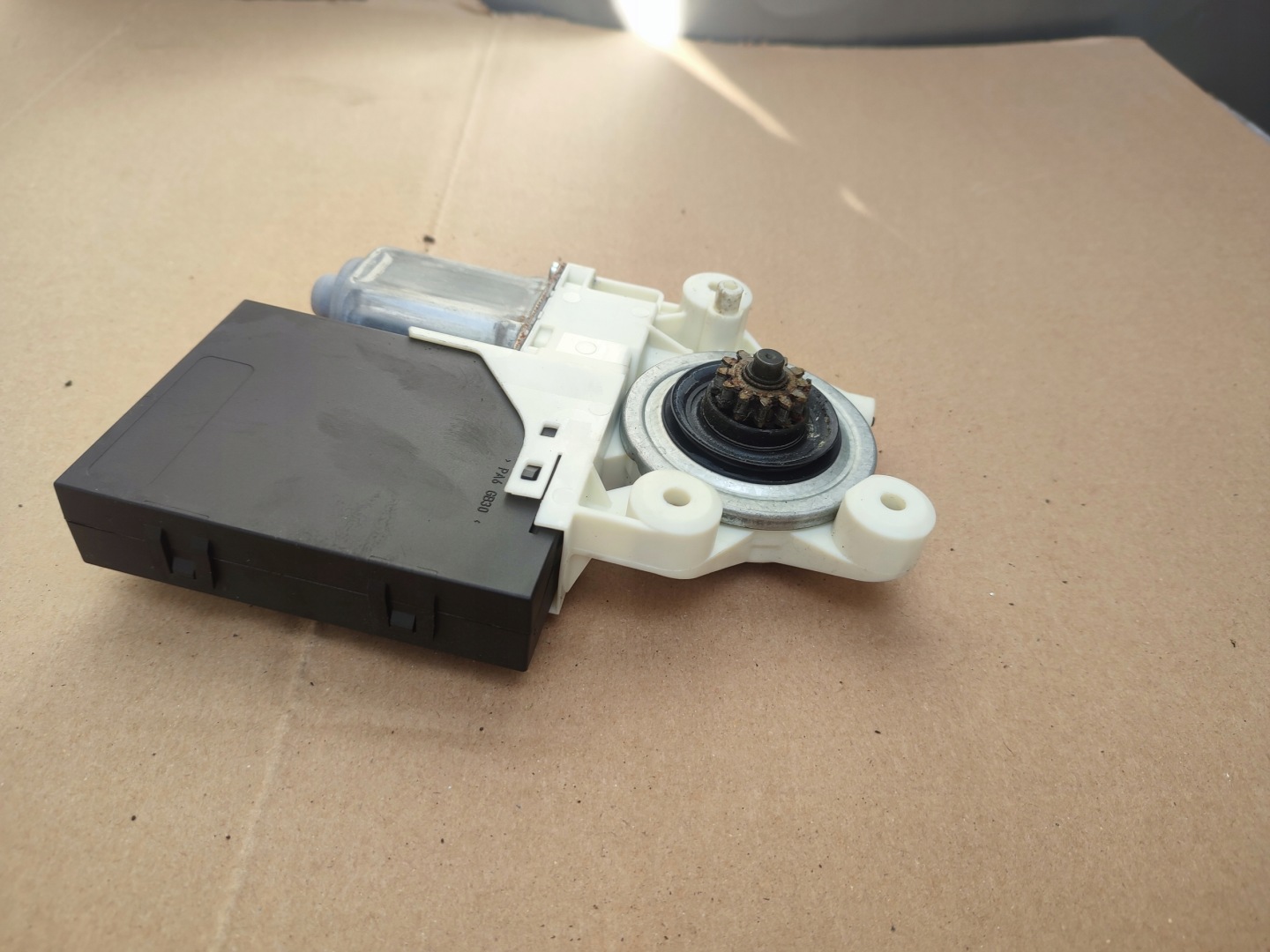 mini motor windows right front VOLVO V50 30739067AD