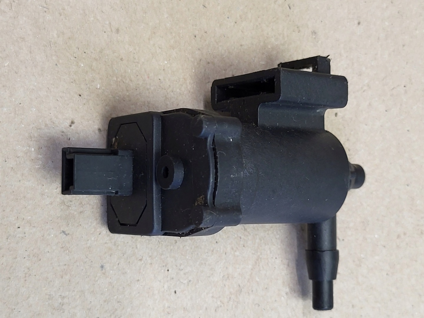 Sensor Unterdruck MERCEDES C W203 1.8 B A2038000178 OE EU