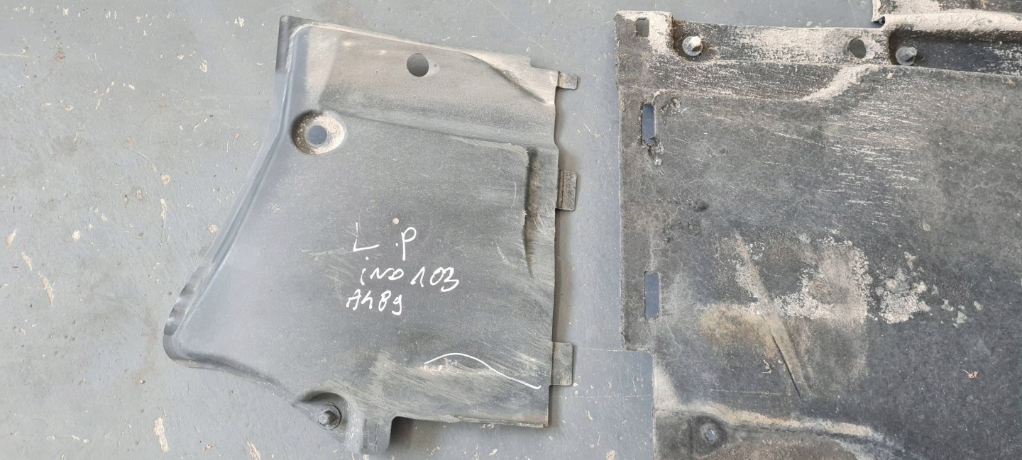 A4 B9 8W cover chassis left PRZECIWBLOTOWA 8W0825207A