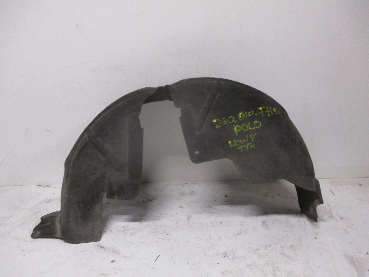 mudguard rear. rear part left VW POLO 2G0 2G0810971B