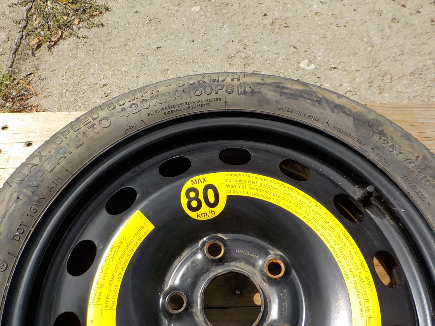 AUDI A3 II 8P GOLF V LEON II Roue de secours R16 5x112
