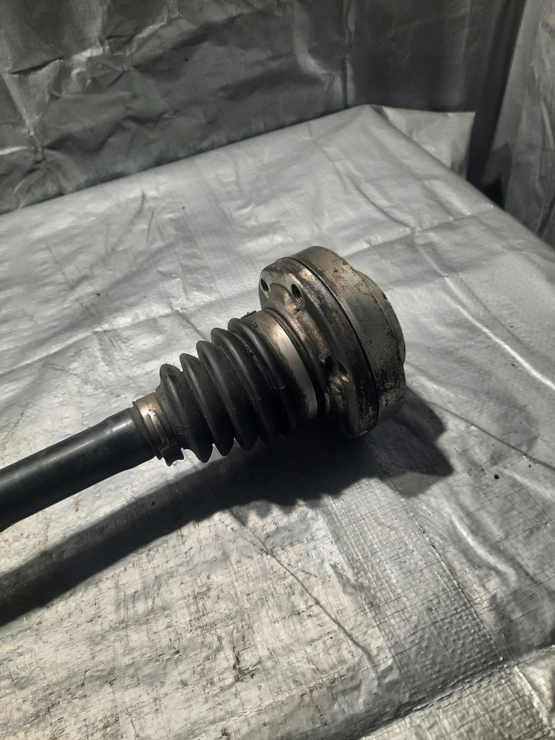 semi-axis left left rear part VW TOUAREG 7L 3.0 TDI BKS